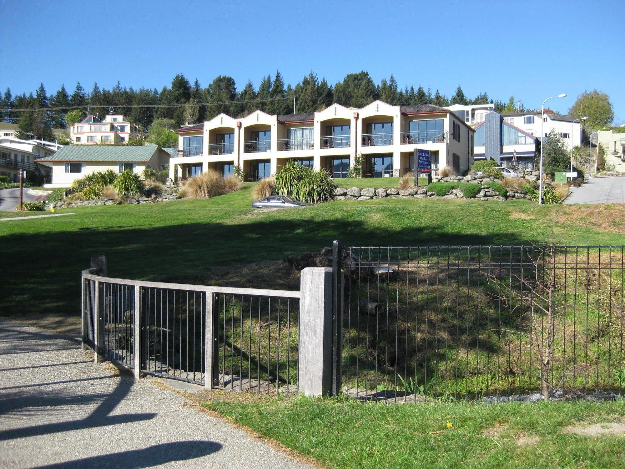 The Moorings Motel And Apartments Wanaka Eksteriør bilde