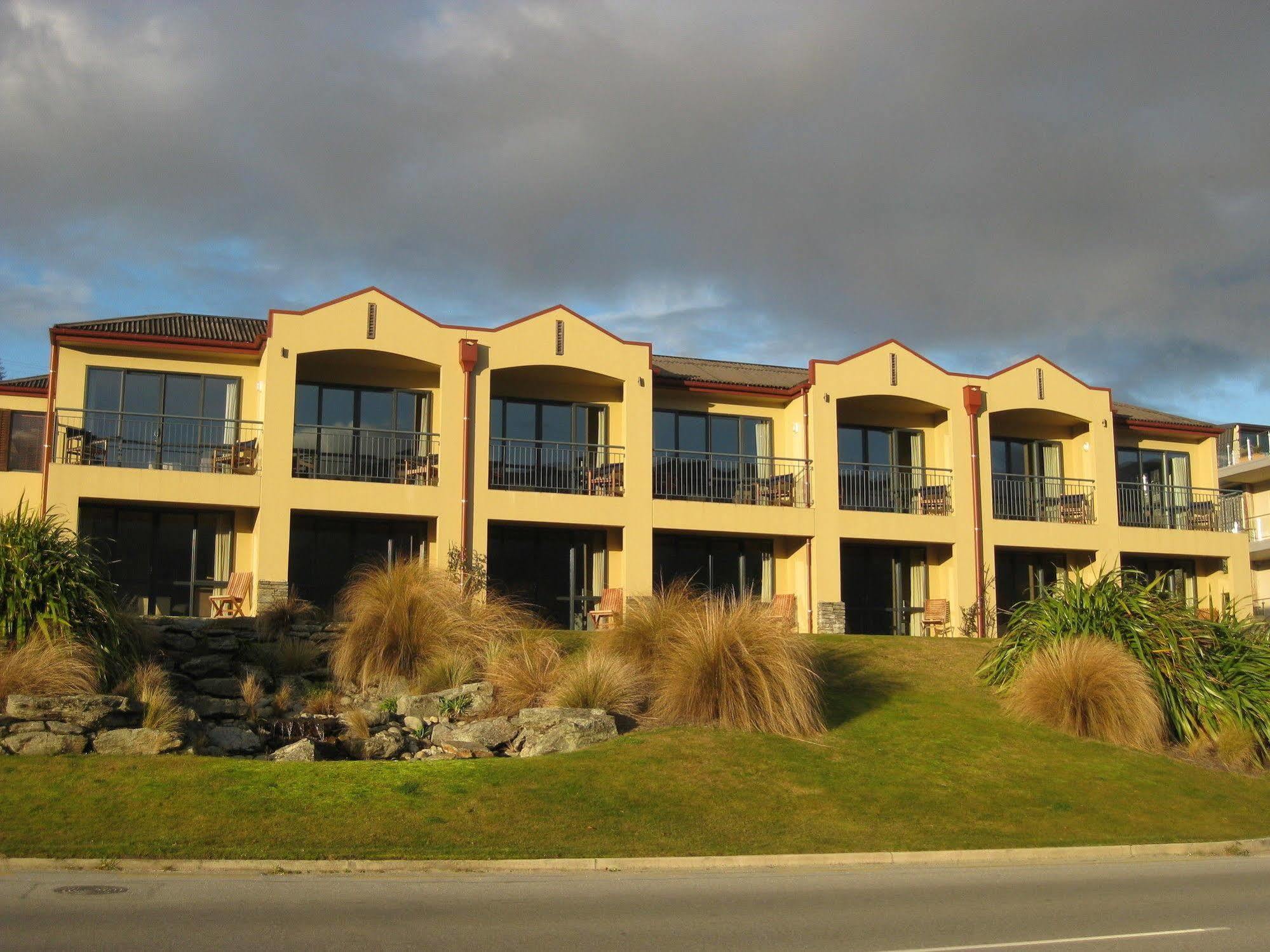 The Moorings Motel And Apartments Wanaka Eksteriør bilde